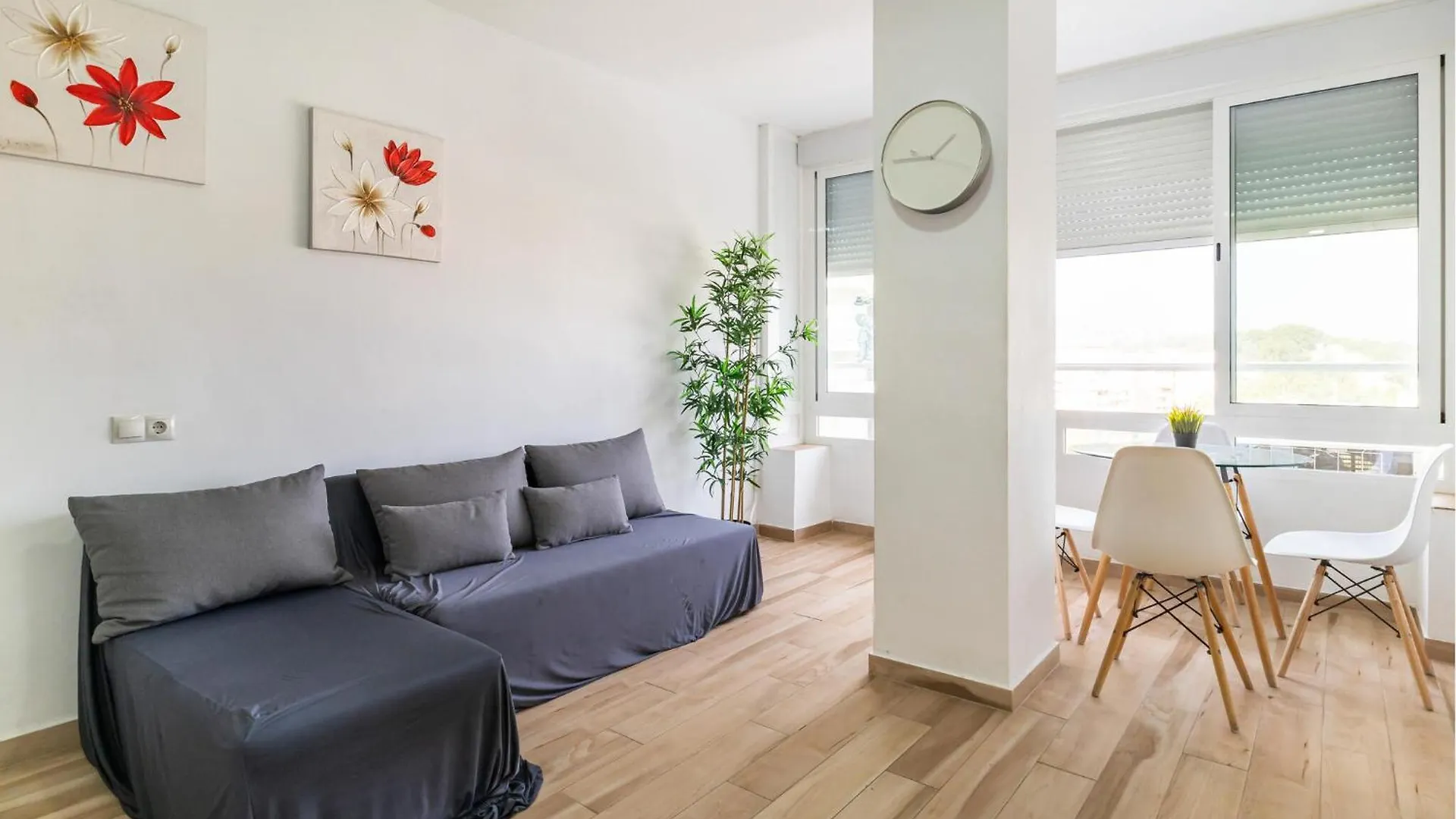 Beautiful Apartment In Torremolinos contacts
